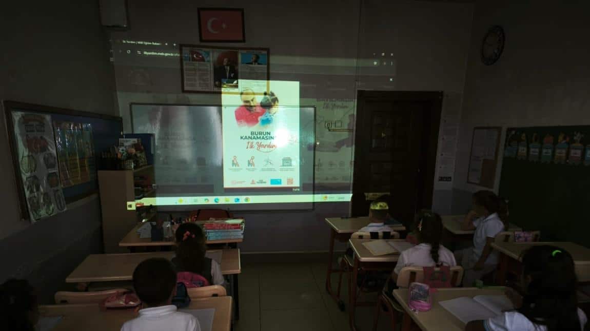 Dünya İlkyardım Günü kapsamında okulumuz öğrencileri İlkyardımın önemini fark etmeleri amacıyla eğitsel sunu ve videolar izlediler.